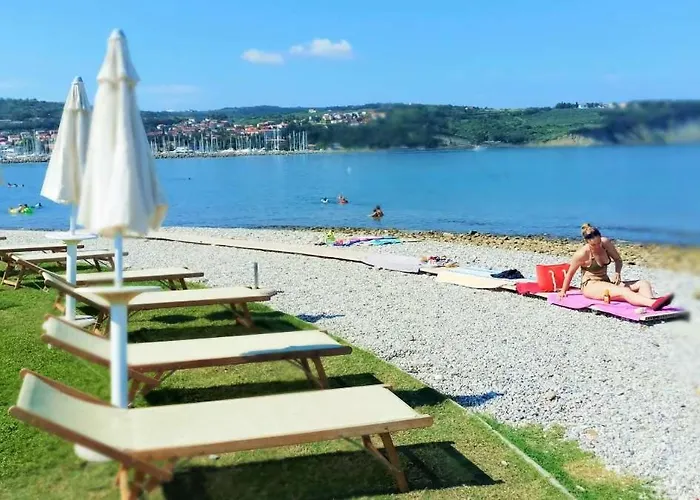 Apartma Sonce איזולה